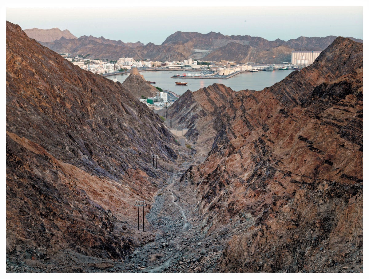 Large port that serves Muscat, Oman's capital.